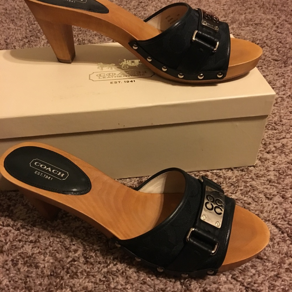 👗Stylish sandals